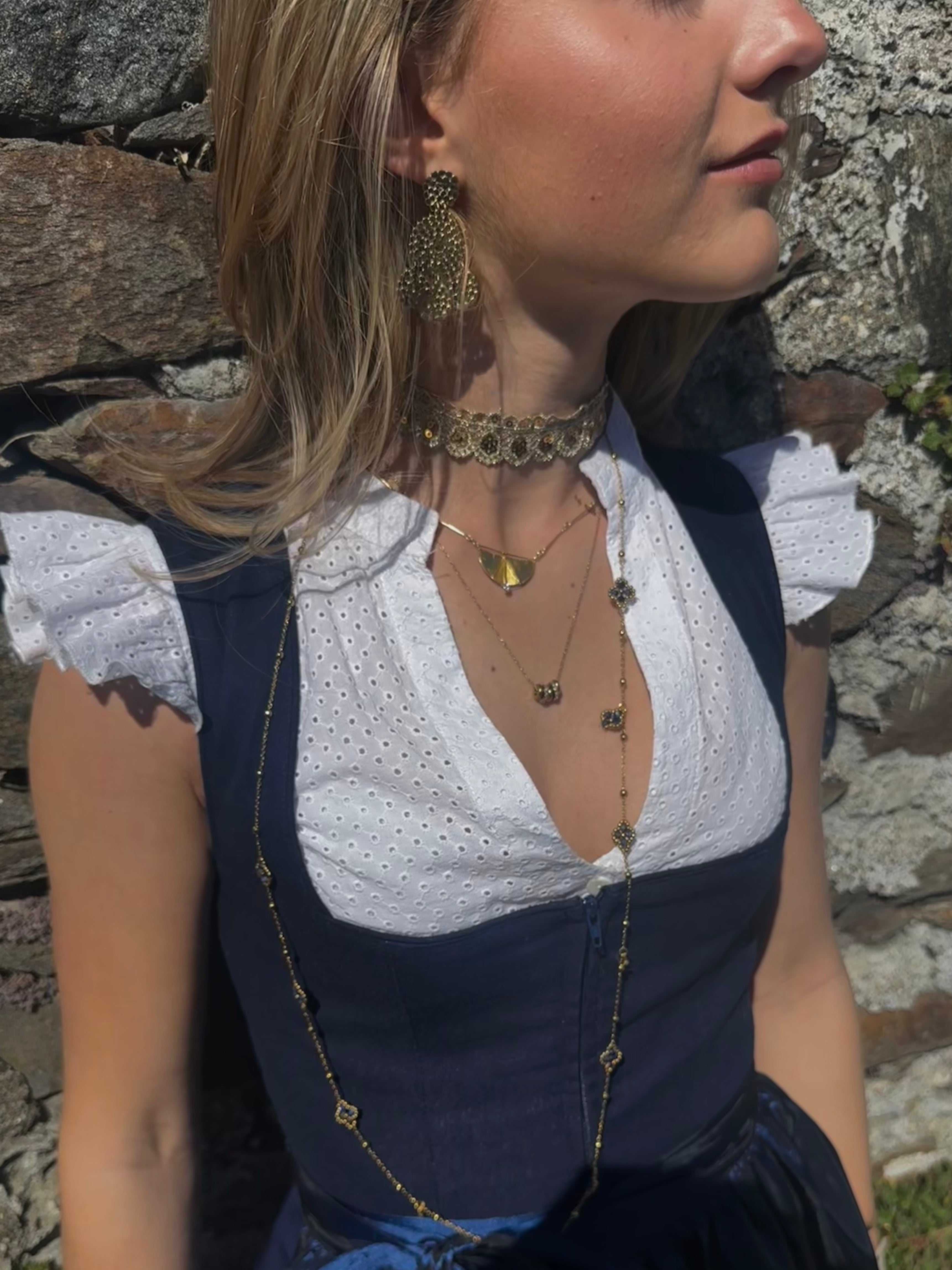 Asterix Choker